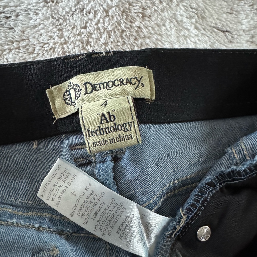 Democracy Skinny Jeans - Picture 5 of 5